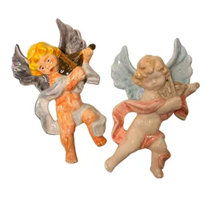 Arcangeli in ceramica con violino