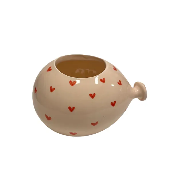 Palloncino a forma di vaso – contenitore di piantine con decorazione di cuoricini rossi